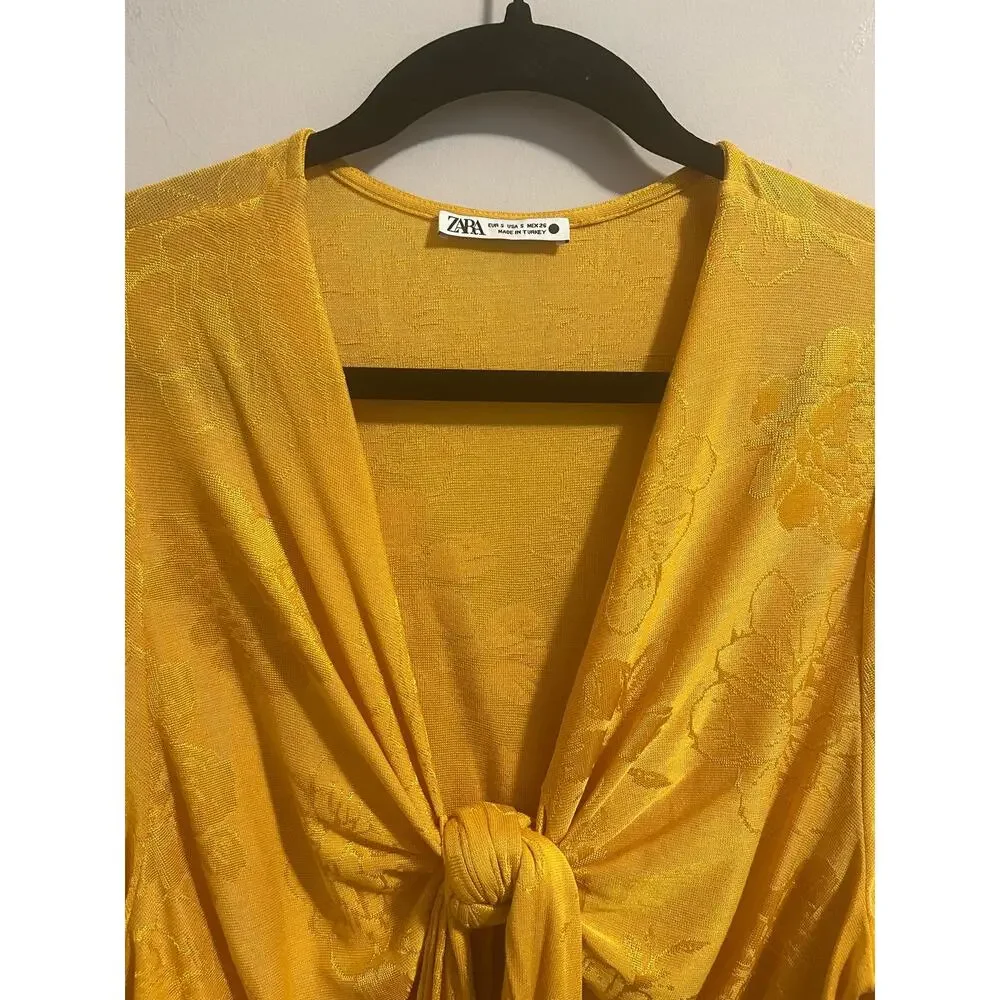 Zara Floral Jacquard Knotted Bodysuit Sz S in Gold Flowy Sleeves Snap Buttons - Picture 5 of 9